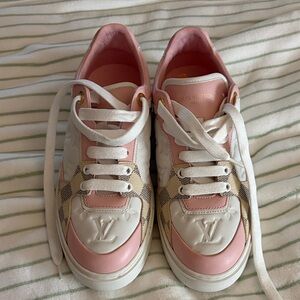 Louis Vuitton Women's Sneakers in Pink and White